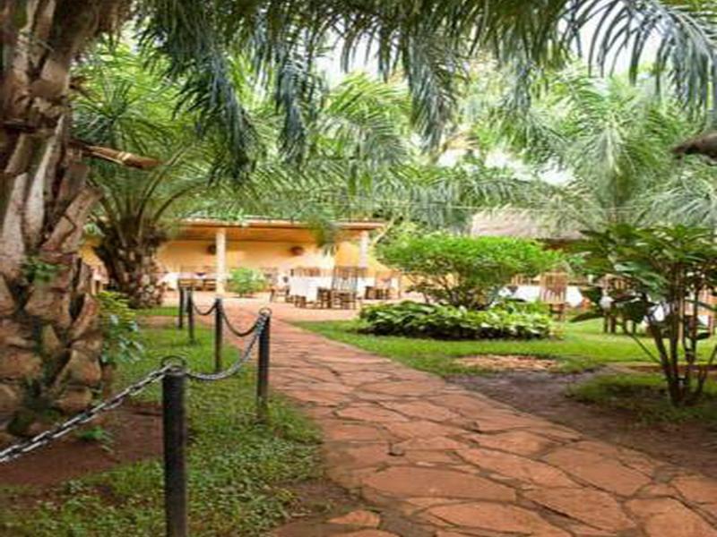 2 Friends Guest House Jinja Exterior photo
