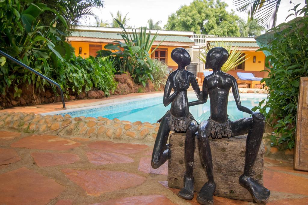 2 Friends Guest House Jinja Exterior photo