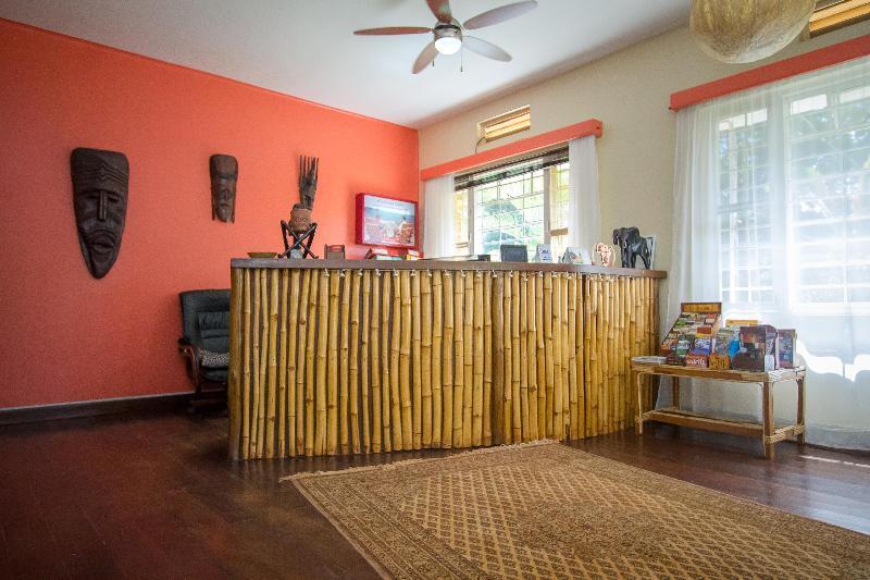 2 Friends Guest House Jinja Exterior photo