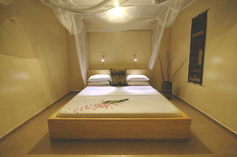 2 Friends Guest House Jinja Exterior photo